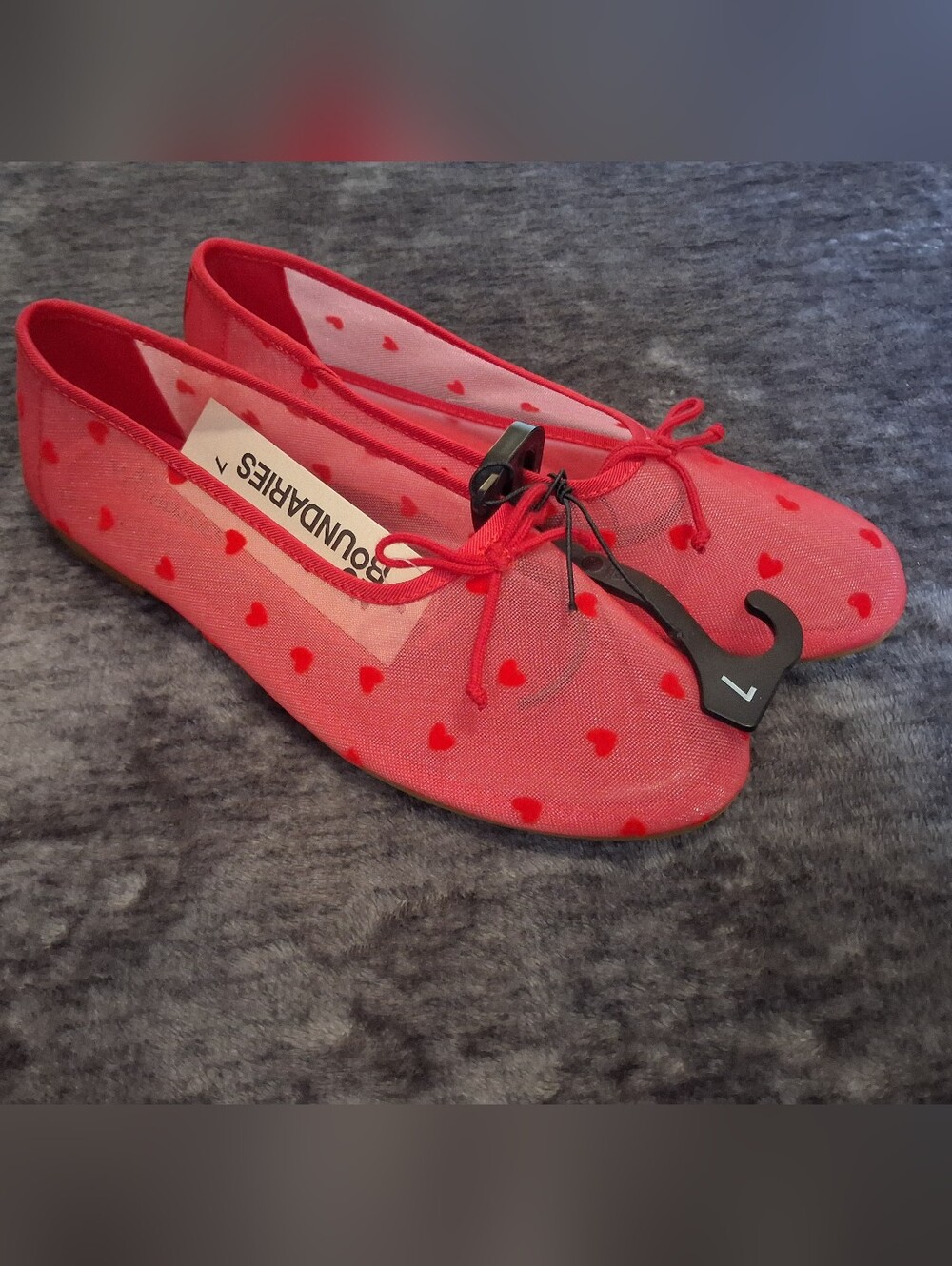 NWT No Boundaries Red Heart Print Mesh Bow Slip-On Ballet Flats Womens Size 7.5